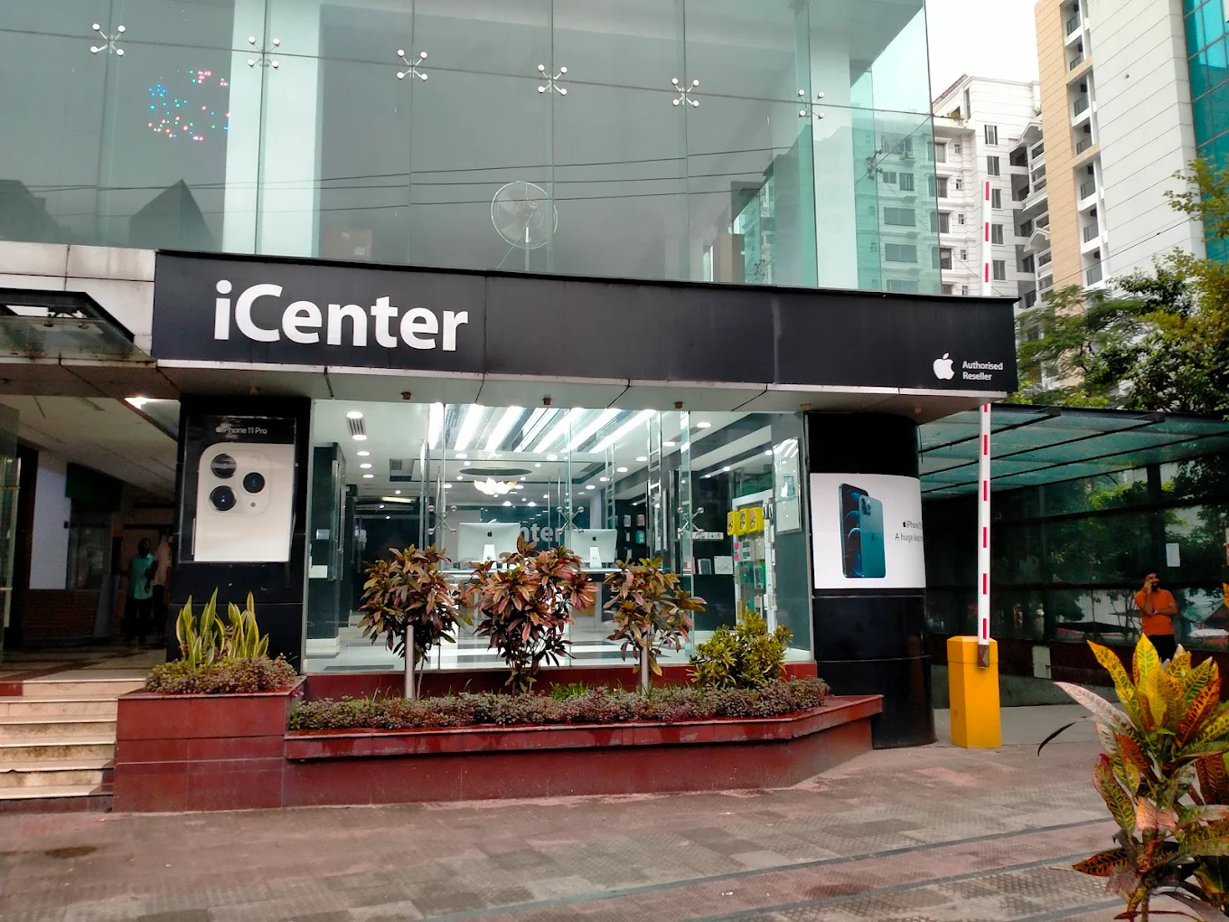 iCenter, Dhanmondi building photo